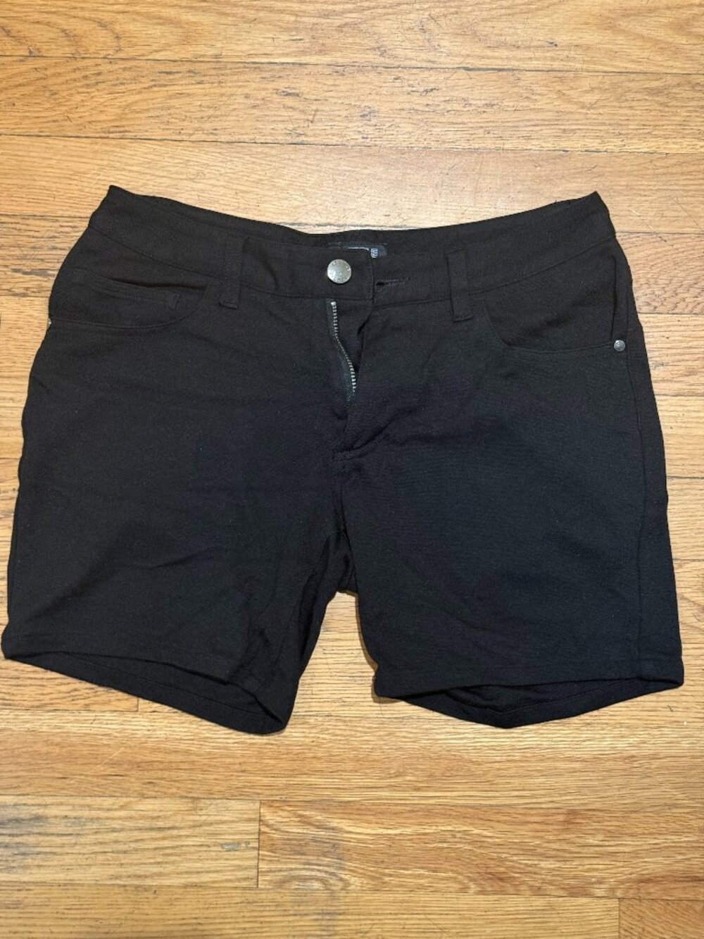 St33le black shorts